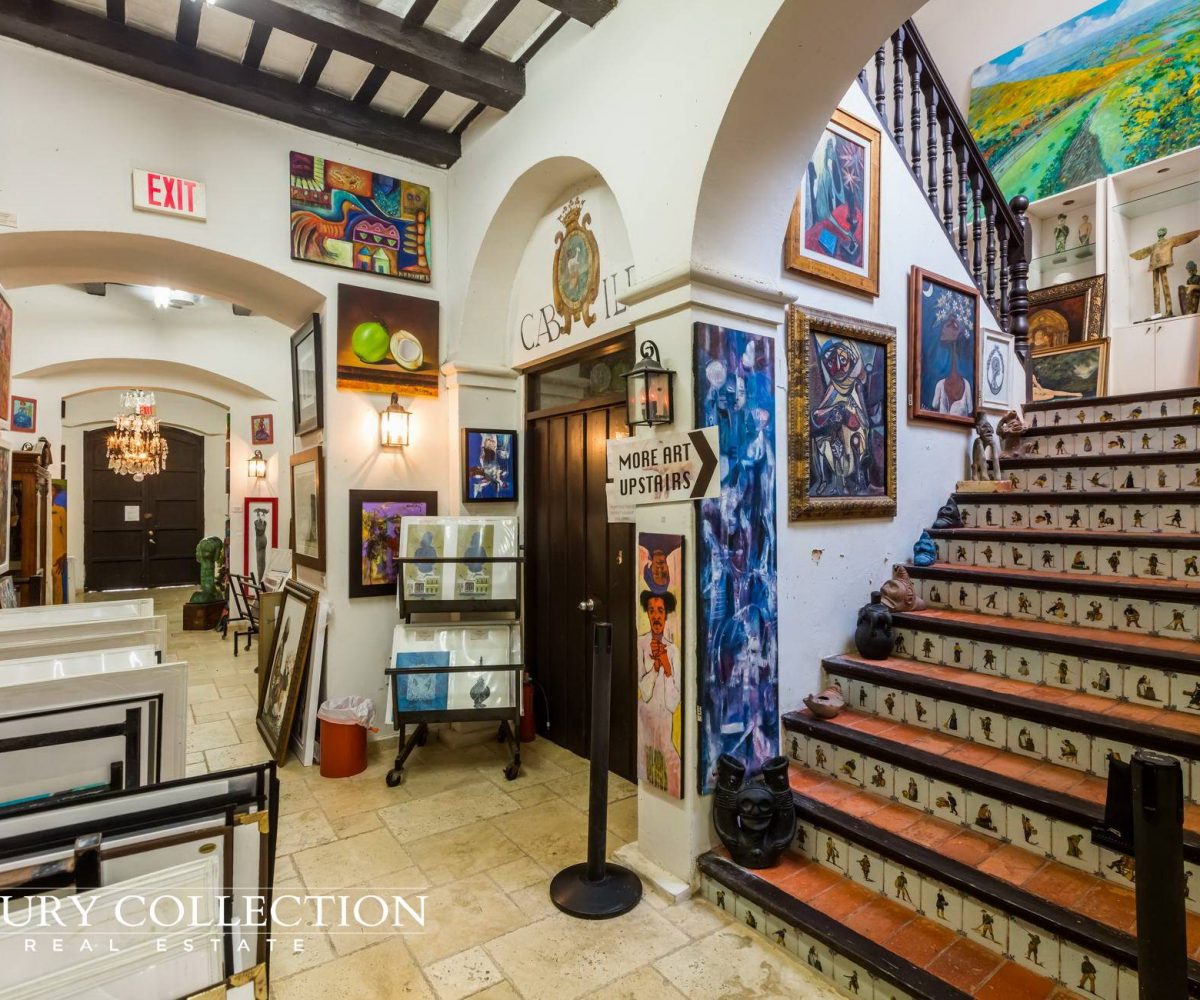 Commercial Residence in old san juan stair and paitings