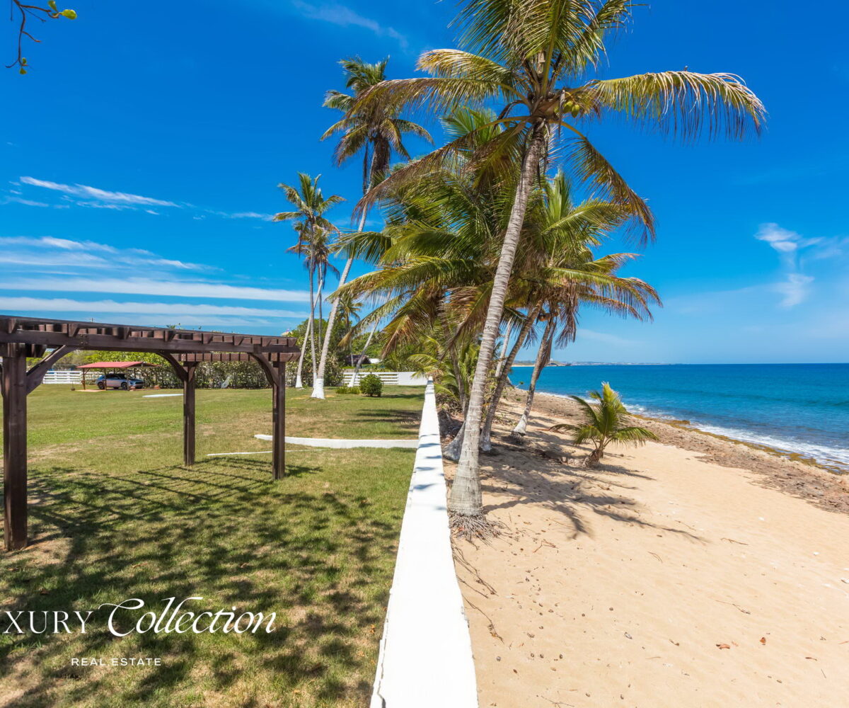 One-acre beachfront land located at Islote, Arecibo boasts of direct beach access and stunning views of the Atlantic Ocean. Luxury Collection real estate