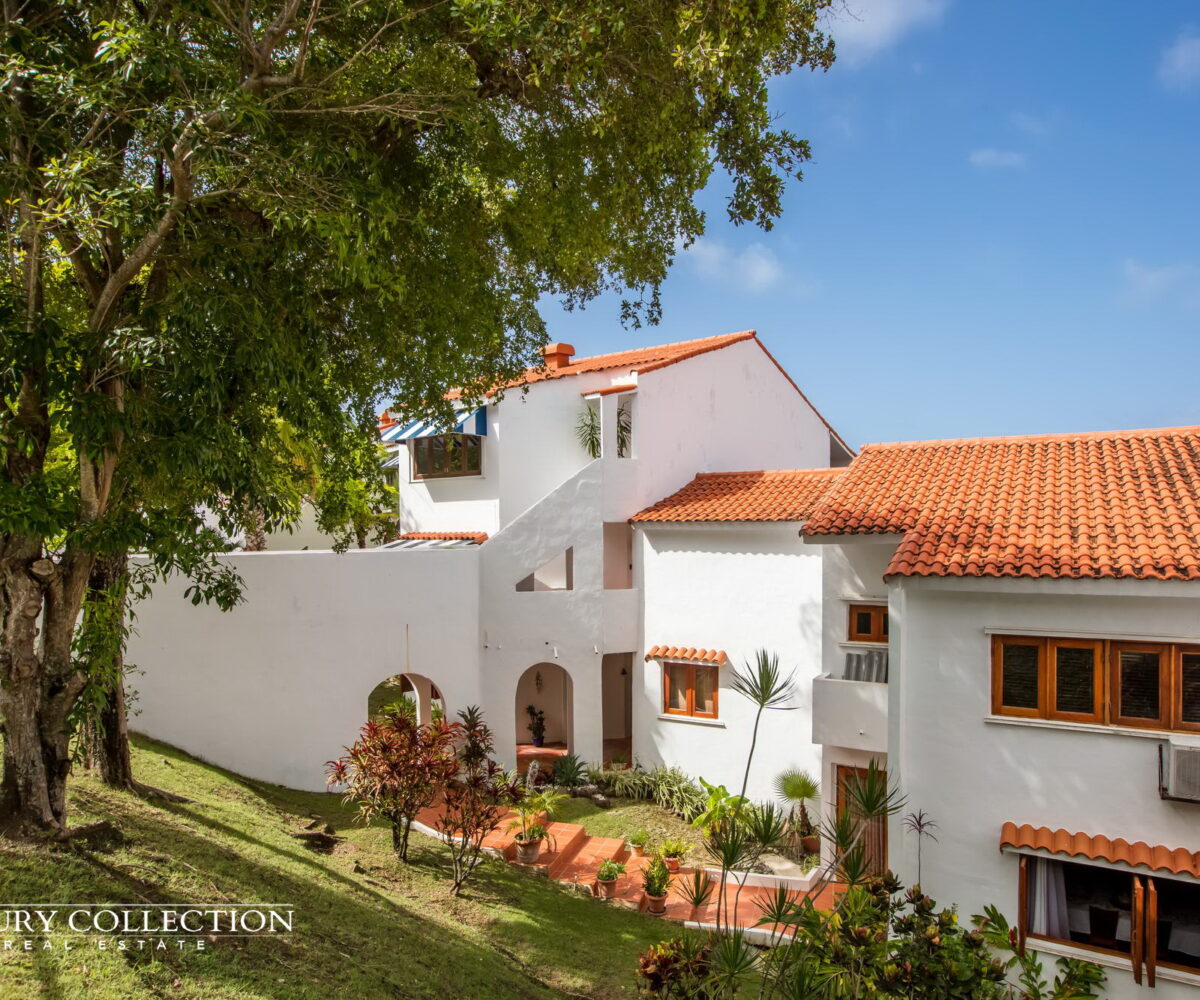 RENTAL VILLA at WYNDHAM RIO MAR GOLF AND BEACH RESORT, 2 master bedrooms with walk-in closets, 3 bathrooms, open kitchen, furnished Luxury Collection Real Estate Puerto Rico