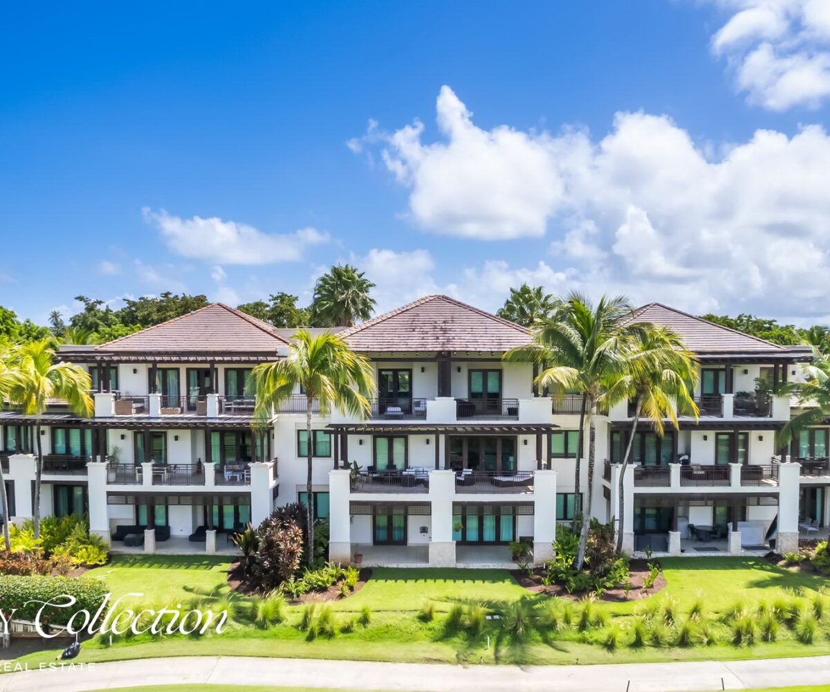 Las Verandas PH at The St. Regis Bahia Beach Resort Puerto Rico for sale. 3 Bedrooms, 4 Full Baths, 3 Parking spaces, Golf Cart Parking.