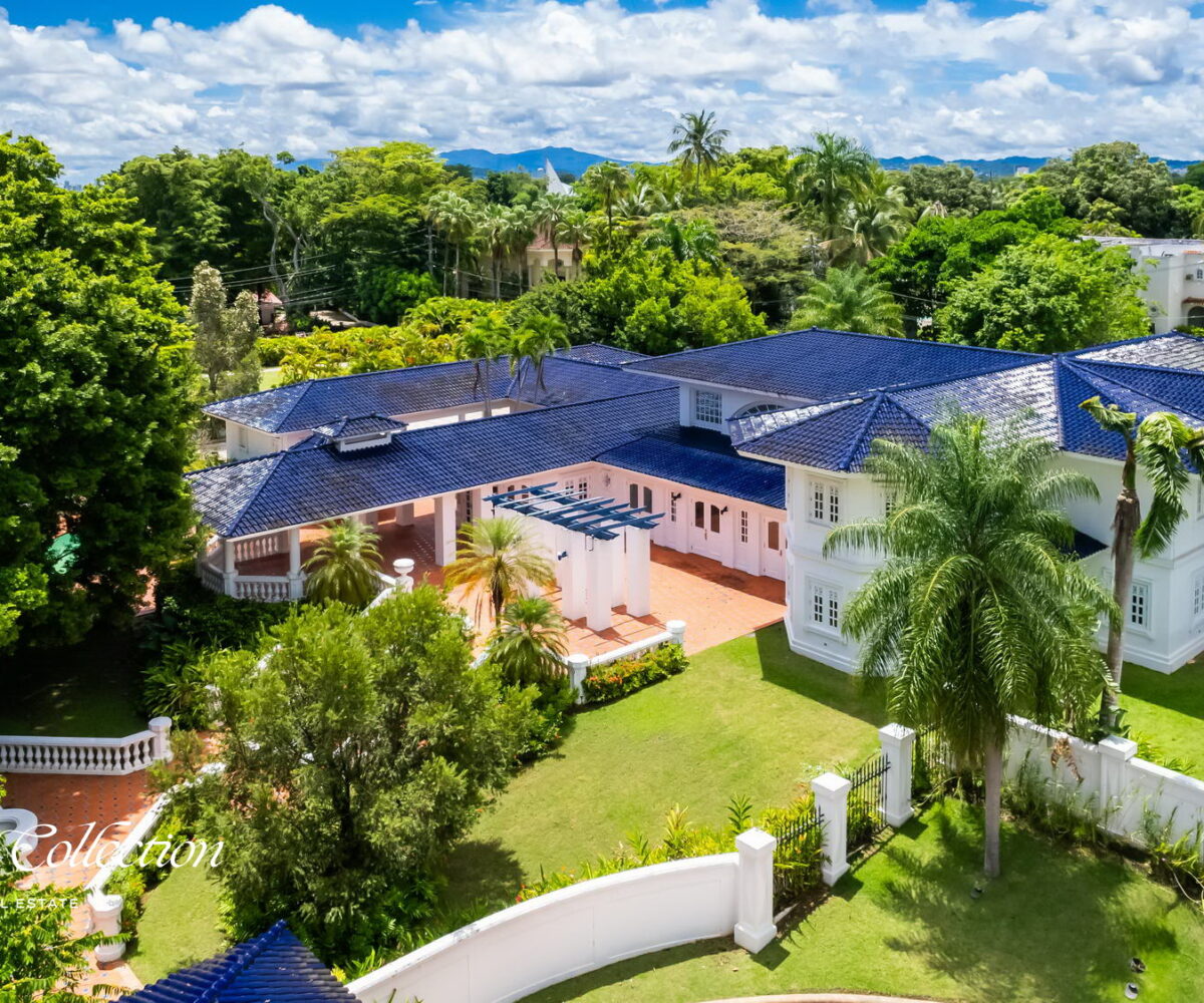 San Patricio Estates home in Guaynabo for sale with 9,310 sq. ft. of gross area and is situated on 1.3 acres lot. 6 bedrooms, 7.5 bathrooms. luxury collection real estate puerto rico