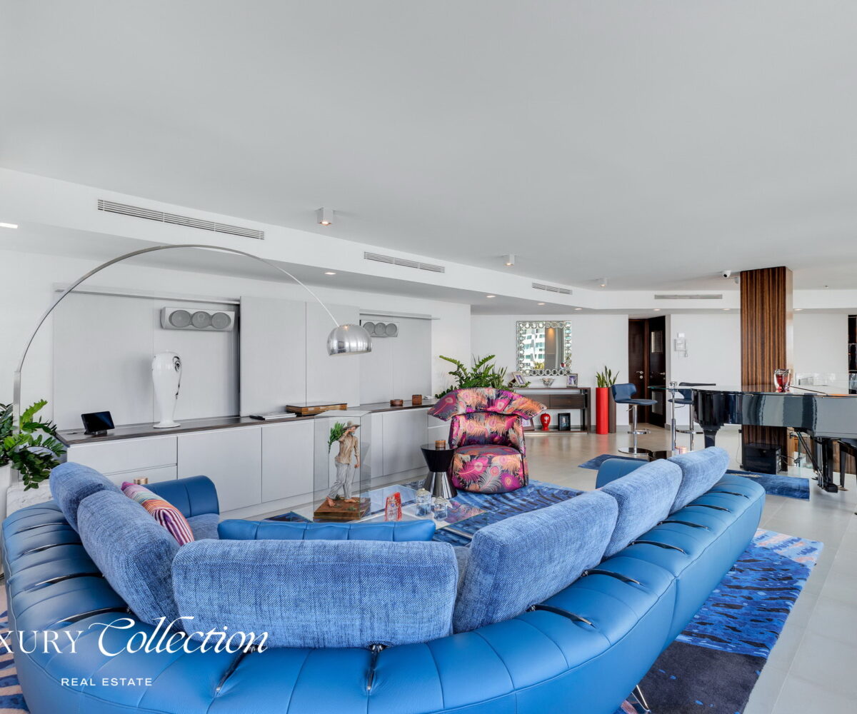 2-level penthouse located at boutique condominium Luchetti 1403 in Condado Puerto Rico. 3 Bedrooms convertibles to 4, 3 Bath, 4 Parkings.
