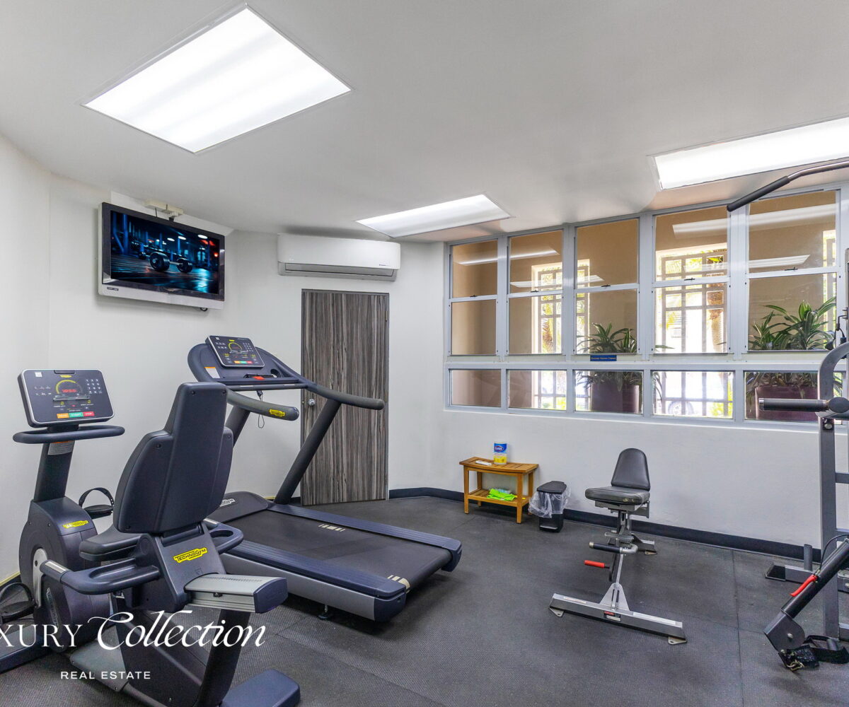 2-level penthouse located at boutique condominium Luchetti 1403 in Condado Puerto Rico. 3 Bedrooms convertibles to 4, 3 Bath, 4 Parkings.
