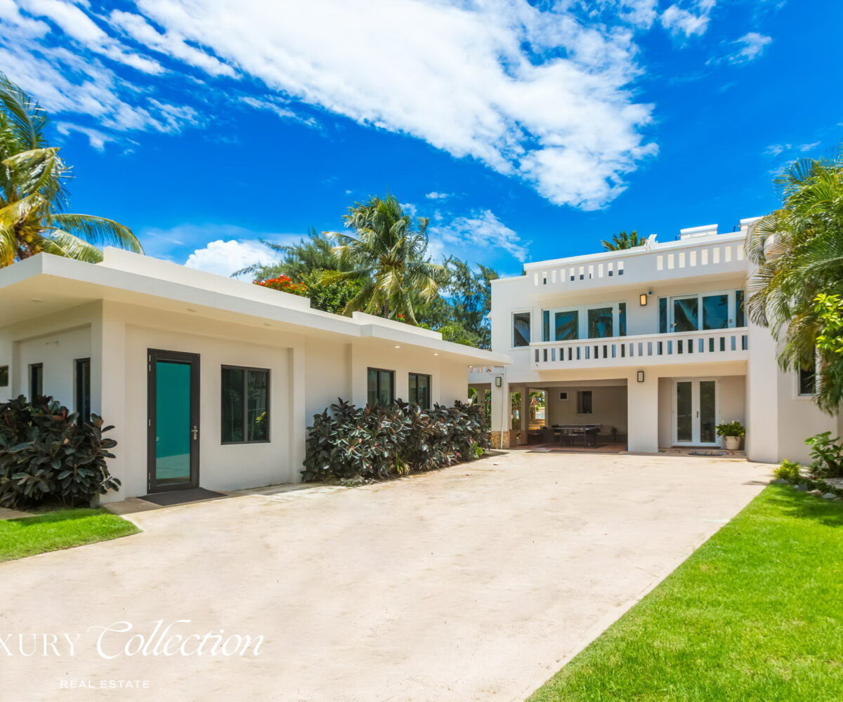 Oceanfront House at Rio Mar for sale, 4,316 Sq. Ft. estate, set on a 1,017 Sq. Mt. lot, offers 8 bedrooms and 6.5 bathrooms,