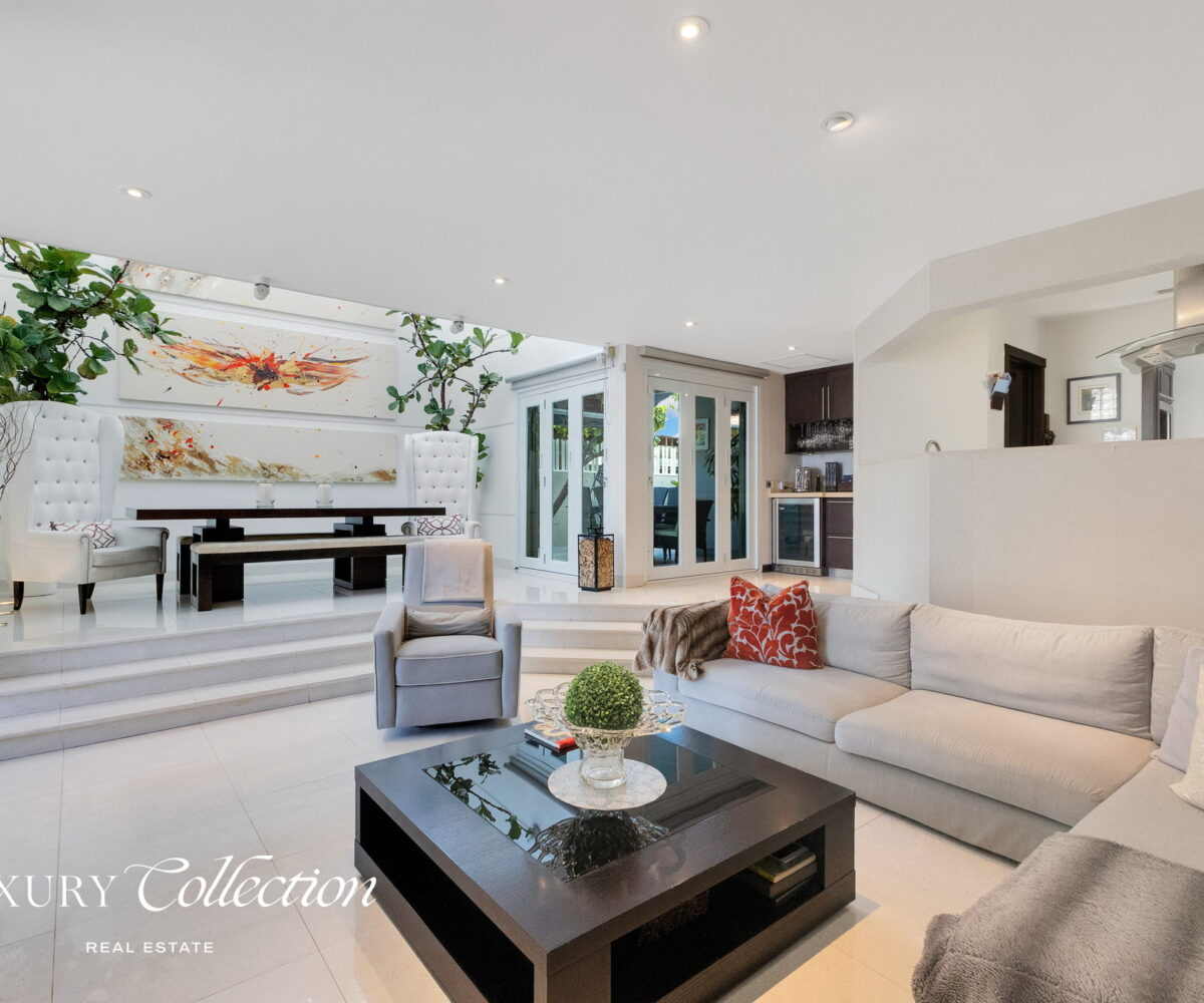 Ocean Park Beach House with 5-bedroom, 4.5-bathroom residence is in the coveted Ocean Park neighborhood, only 100 meters from the beach. luxury collection real estate puerto rico