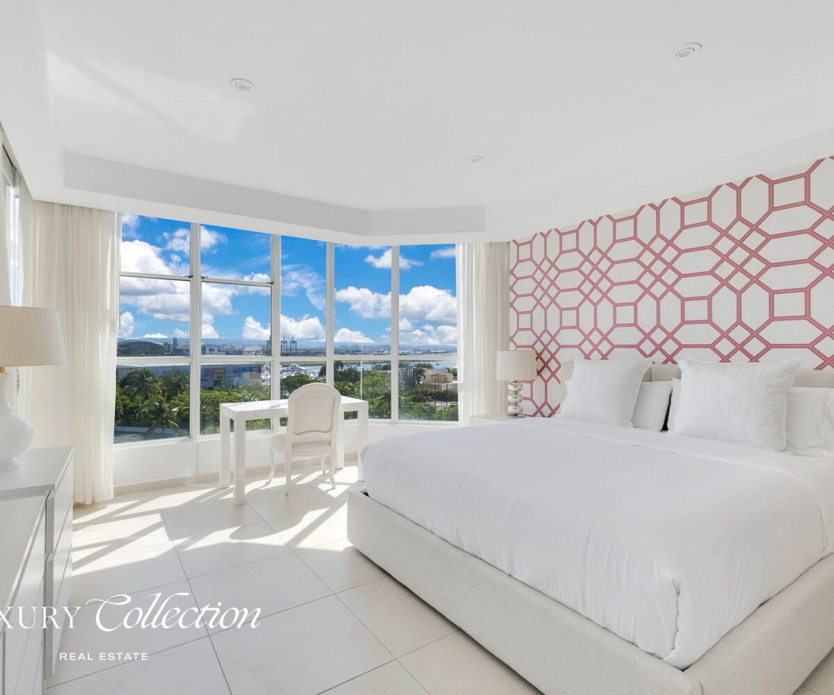 Bahia Plaza apartment for sale at Paseo Caribe with 2 bedroom, 2.5 bathroom, Views of the city, San Juan Bay and cruise ships. Luxury Collection real estate puerto rico