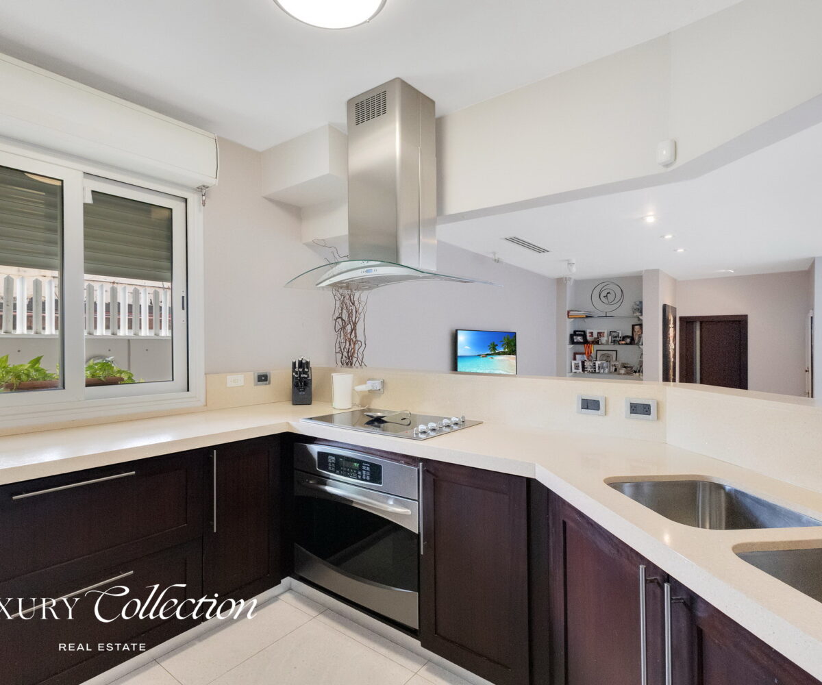 Ocean Park Beach House with 5-bedroom, 4.5-bathroom residence is in the coveted Ocean Park neighborhood, only 100 meters from the beach. luxury collection real estate puerto rico