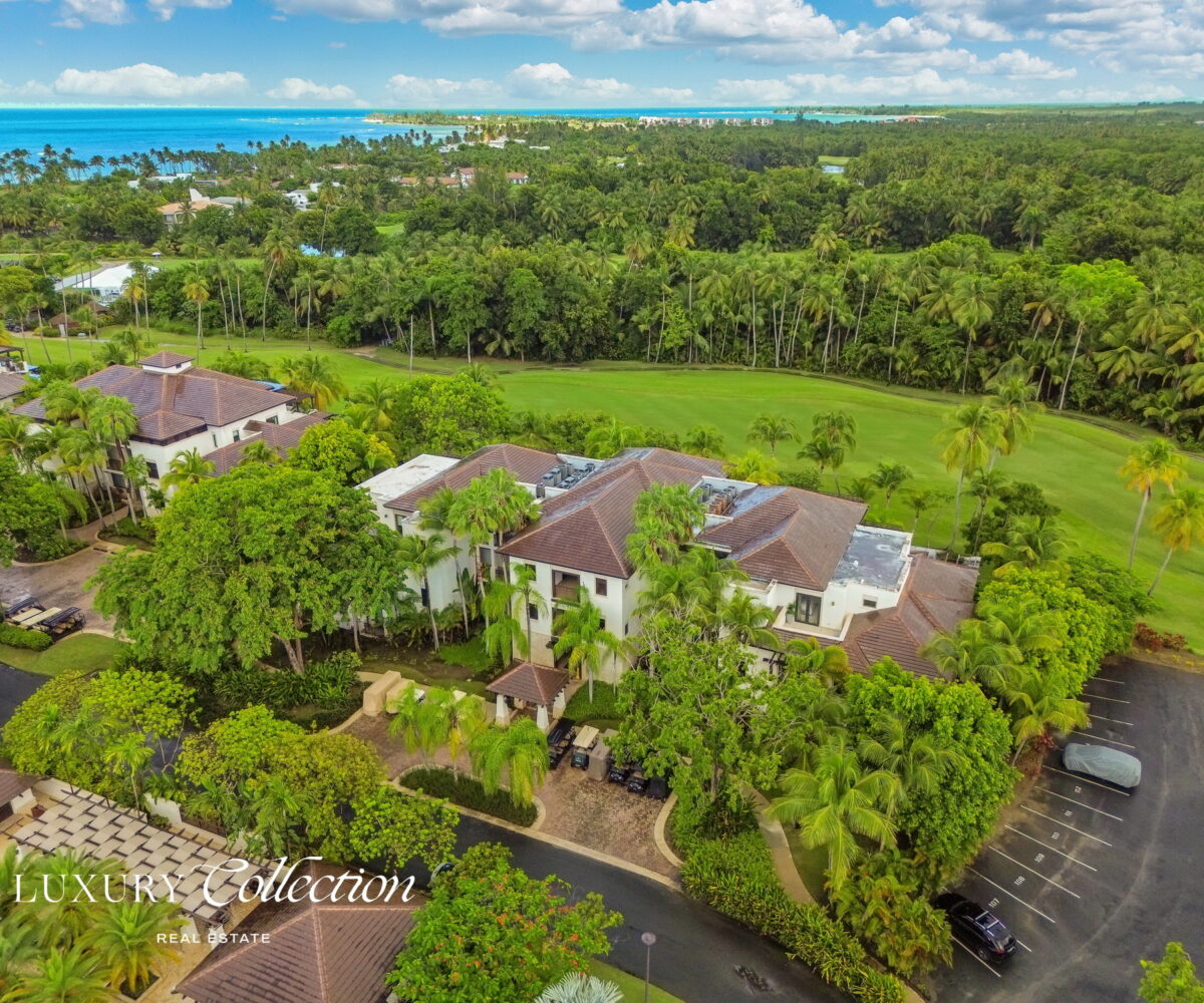 Las Verandas Condominium at The St. Regis Bahia Beach Resort, this apartment for sale features 2,182 sq.ft. bedrooms with en-suite bathrooms.