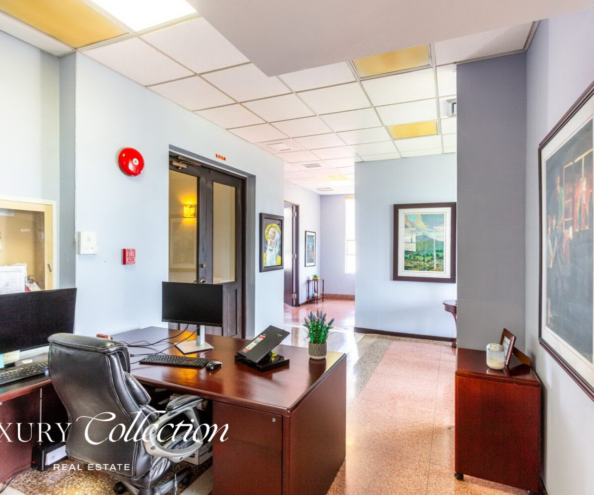 Office space for sale at Old San Juan with bay views offers a rare opportunity to convert into a stunning 3-bedroom, 2-bathroom residence. luxury collection real estate puerto rico