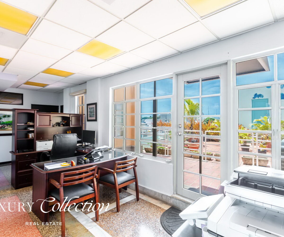 Office space for sale at Old San Juan with bay views offers a rare opportunity to convert into a stunning 3-bedroom, 2-bathroom residence. luxury collection real estate puerto rico