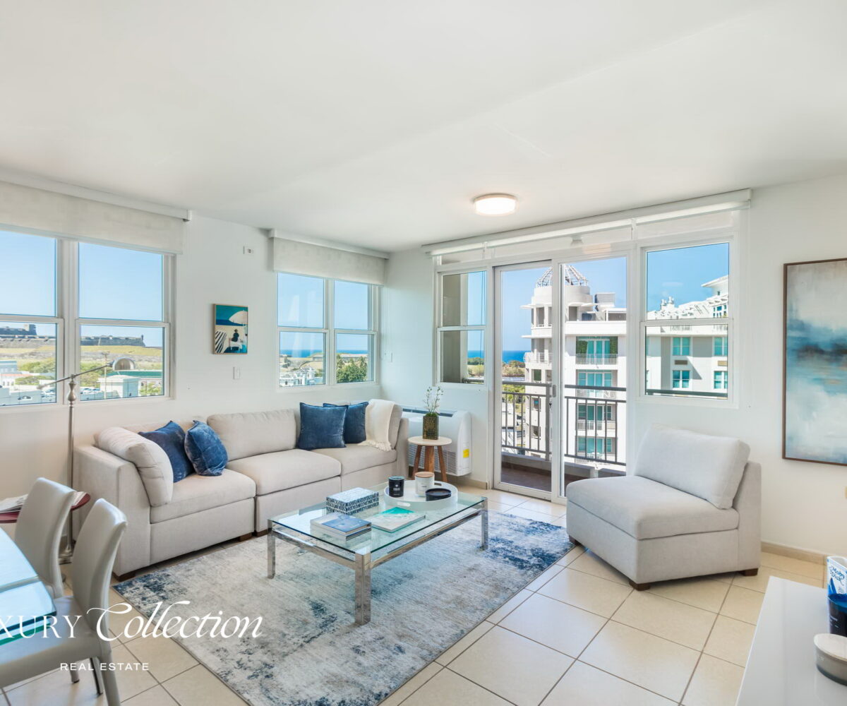 Penthouse Old San Juan for sale in Puerto Rico, furnished, 3 bedrooms, 2 bathrooms and private rooftop terrace with ocean views.