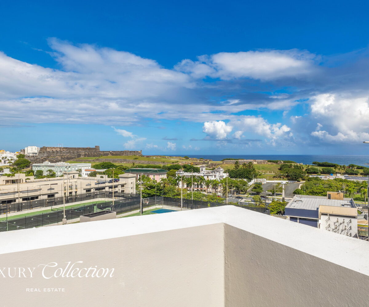 Penthouse Old San Juan for sale in Puerto Rico, furnished, 3 bedrooms, 2 bathrooms and private rooftop terrace with ocean views.