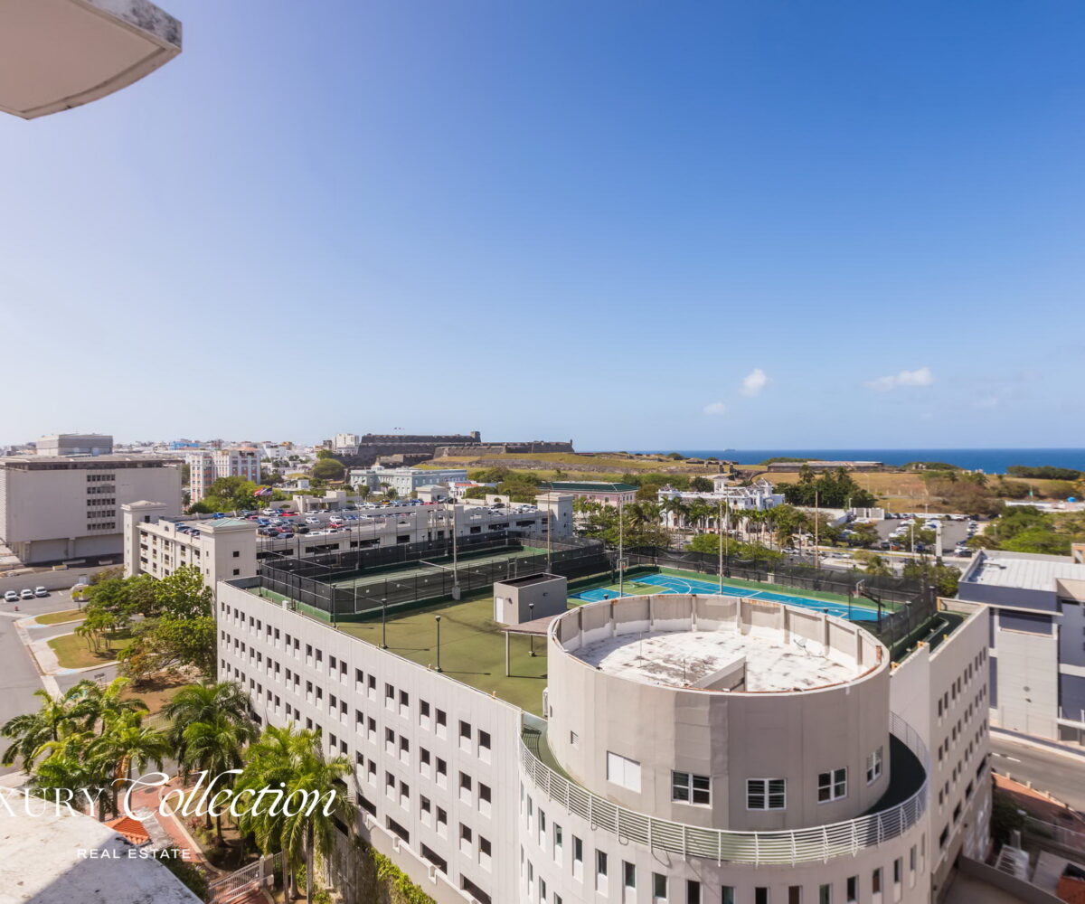 Penthouse Old San Juan for sale in Puerto Rico, furnished, 3 bedrooms, 2 bathrooms and private rooftop terrace with ocean views.