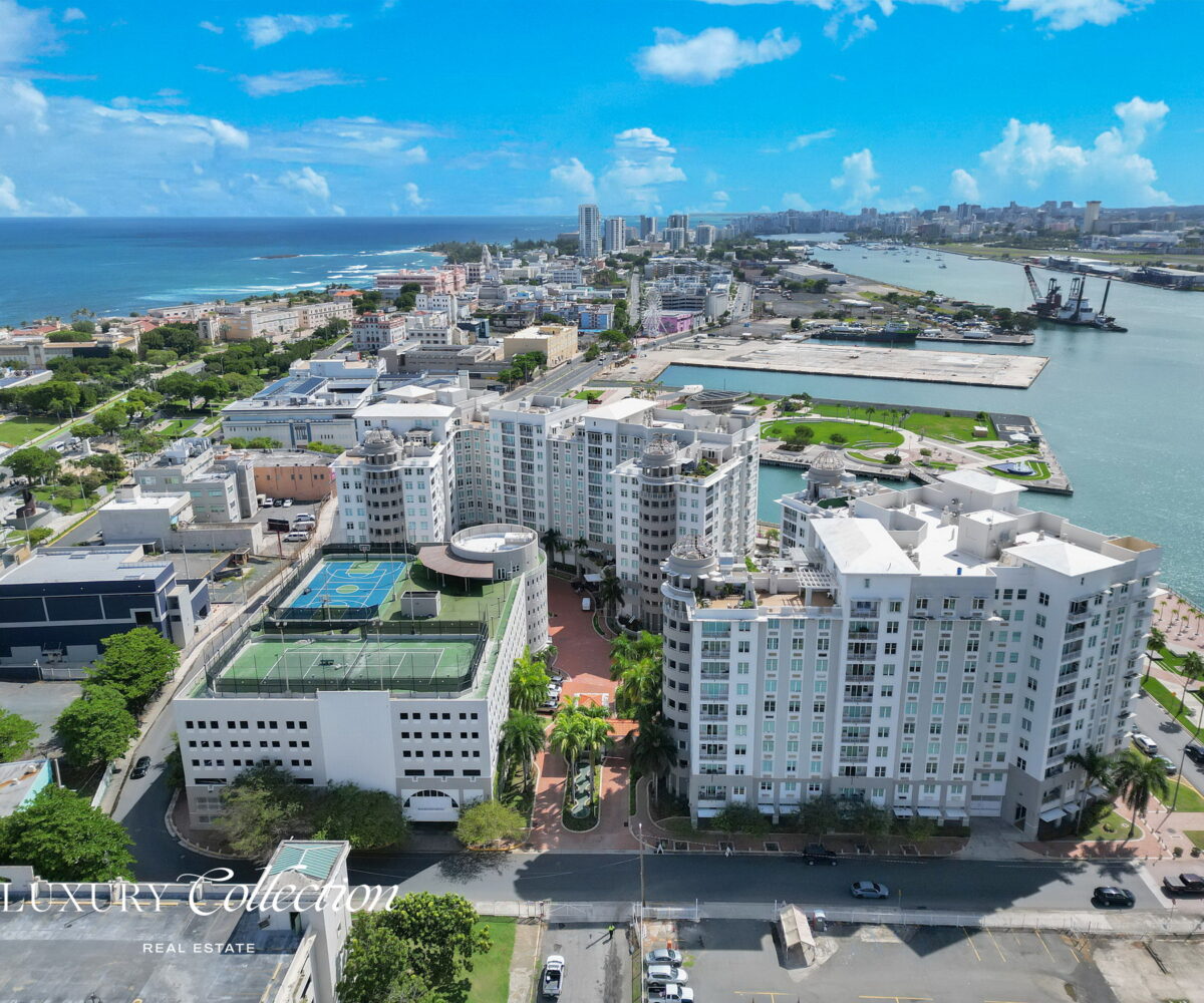 Penthouse Old San Juan for sale in Puerto Rico, furnished, 3 bedrooms, 2 bathrooms and private rooftop terrace with ocean views.
