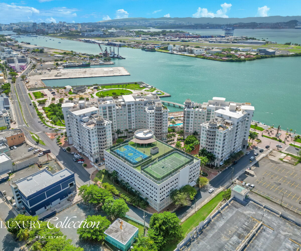 Penthouse Old San Juan for sale in Puerto Rico, furnished, 3 bedrooms, 2 bathrooms and private rooftop terrace with ocean views.