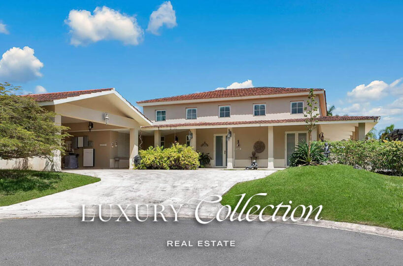 Sabanera Dorado Casona Carbia for sale, 4 bedrooms, 3.5 full bathrooms and pool. Golf cart community and private TASIS school. luxury collection real estate puerto rico