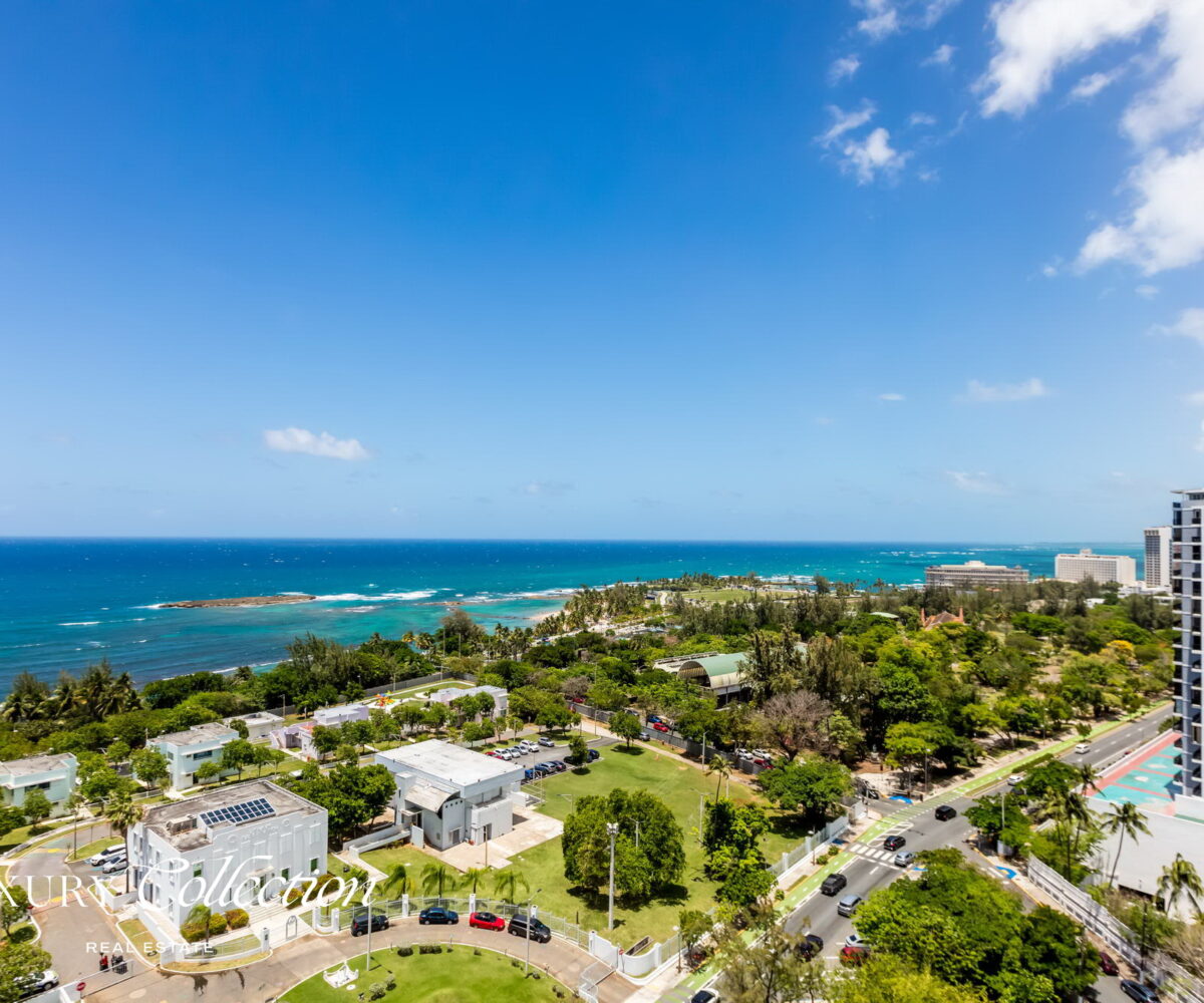 Condominio Atlantis 1604 1,126 Sq. Ft. | 1 Bed | 2 Baths | 2 Parkings Full Power Generator | 24/7 Security | Gym Live elevated in this exceptional 16th-floor residence, offering panoramic east-facing views of the Atlantic Ocean, Condado Lagoon, Luis Muñoz Rivera Park and El Náutico Marina.
