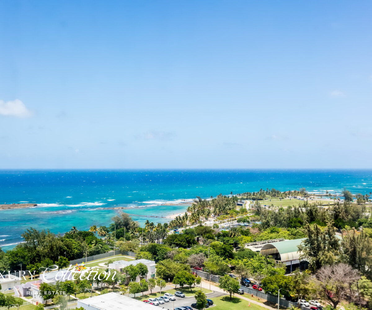 Condominio Atlantis 1604 1,126 Sq. Ft. | 1 Bed | 2 Baths | 2 Parkings Full Power Generator | 24/7 Security | Gym Live elevated in this exceptional 16th-floor residence, offering panoramic east-facing views of the Atlantic Ocean, Condado Lagoon, Luis Muñoz Rivera Park and El Náutico Marina.
