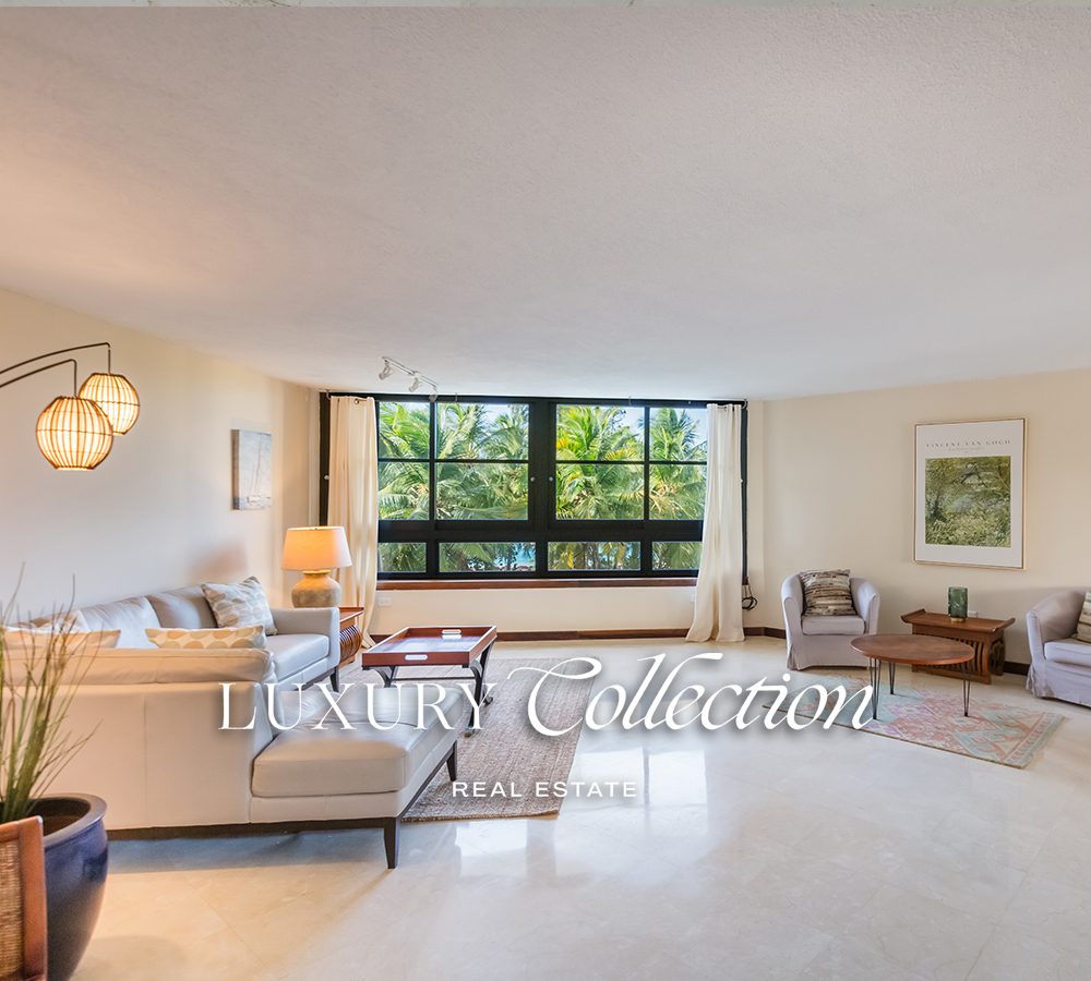 Beachfront apartment located in the Ocean Park area. This bright residence offers 2 bedrooms (convertible to 3) and 2 full bathrooms.
