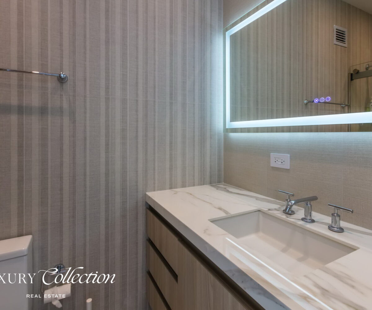 Penthouse in the Heart of Condado. 5 Beds, 4 Baths 4 Parkings, fully renovated, private terrace with sweeping ocean and city views. in Condado, Puerto Rico.