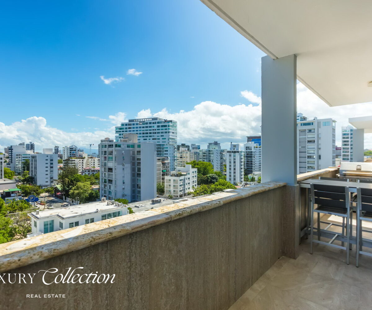 Penthouse in the Heart of Condado. 5 Beds, 4 Baths 4 Parkings, fully renovated, private terrace with sweeping ocean and city views. in Condado, Puerto Rico.