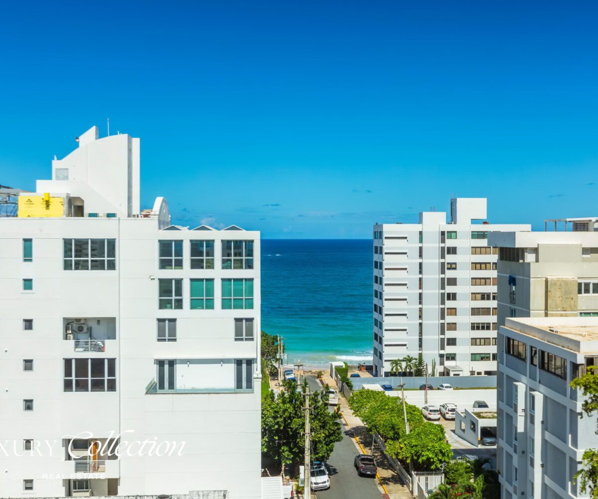 Penthouse in the Heart of Condado. 5 Beds, 4 Baths 4 Parkings, fully renovated, private terrace with sweeping ocean and city views. in Condado, Puerto Rico.